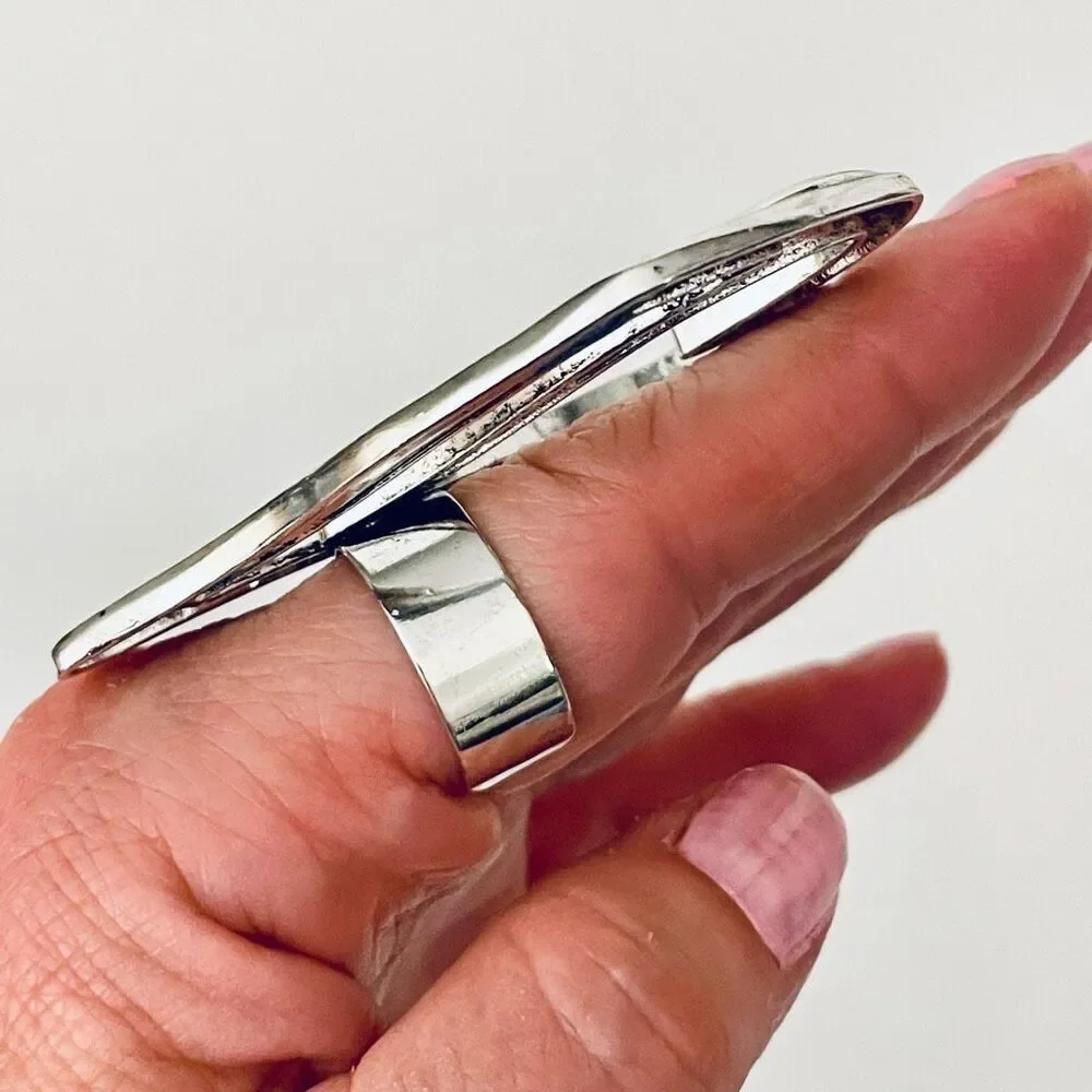 NWT Gorgeous Huge Big Silver Thick Heart Shaped Shiny Ring OS Adustable One Size